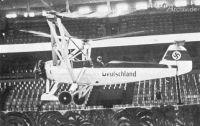 Fokke-Wulf Fw-61 in der Deutschlandhalle 1937